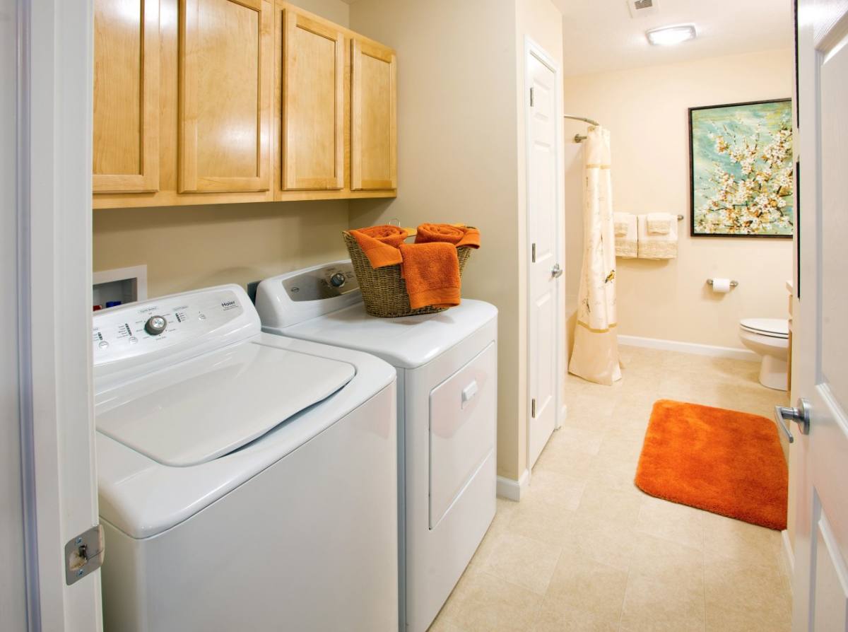 Redwood Milford Milford, OH 45150 1,752 to 2,967 RentalSource