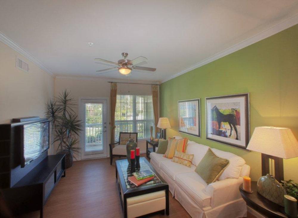 Stone Creek Port Arthur Port Arthur, TX 77642 1,066 to 1,610