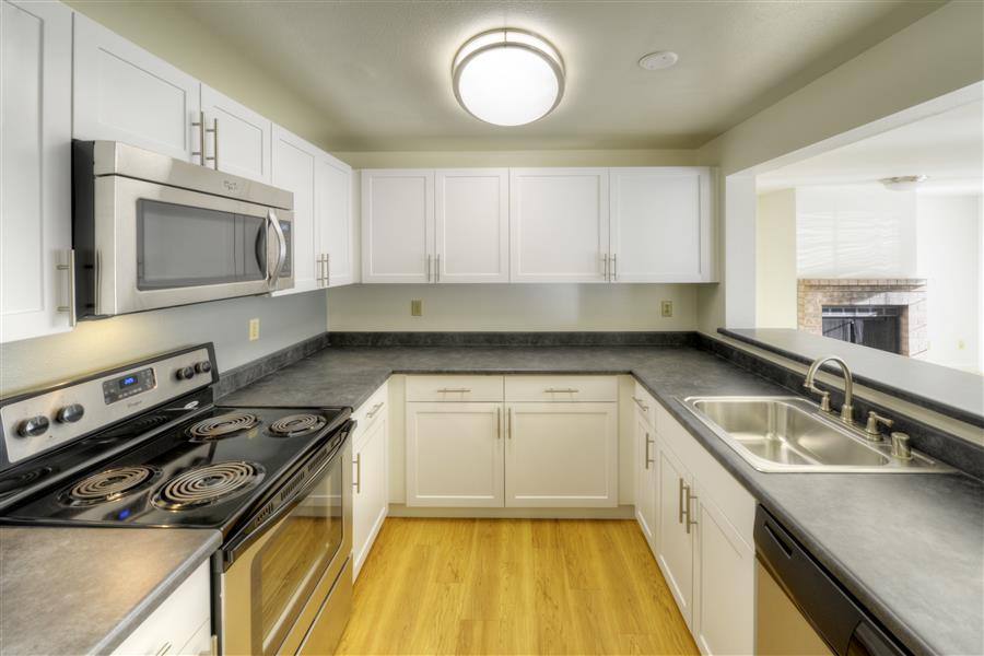 Heronfield 11105 NE 123rd Lane, Kirkland, WA 98034 Apartment For