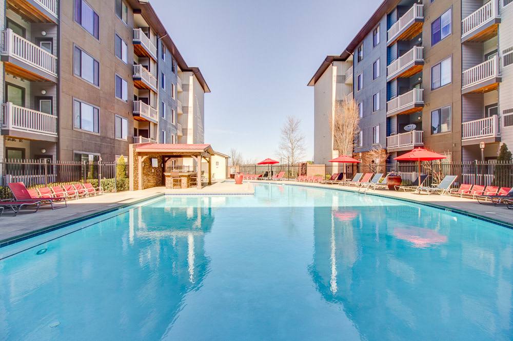 Apex West Midtown Atlanta, GA 30318 1,649 to 2,590