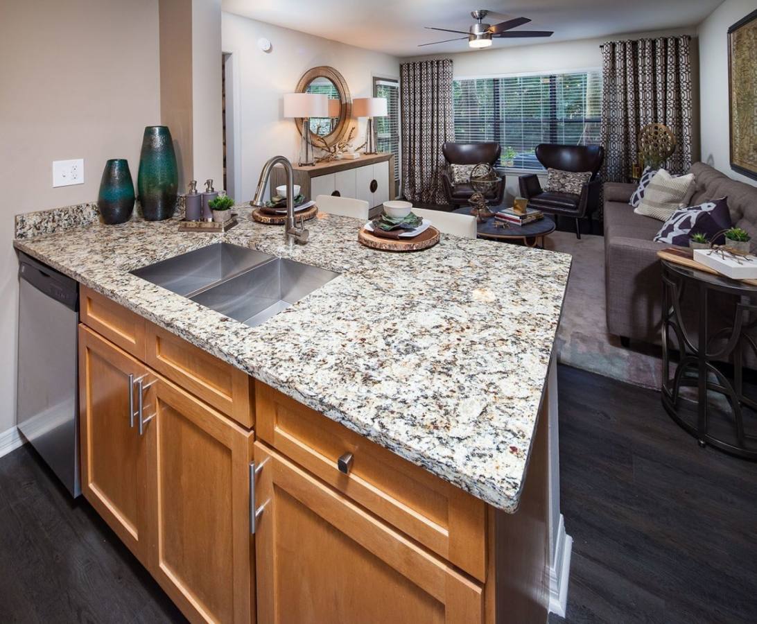 Cortland Mirror Lake Apopka, FL 32703 1,308 to 2,330