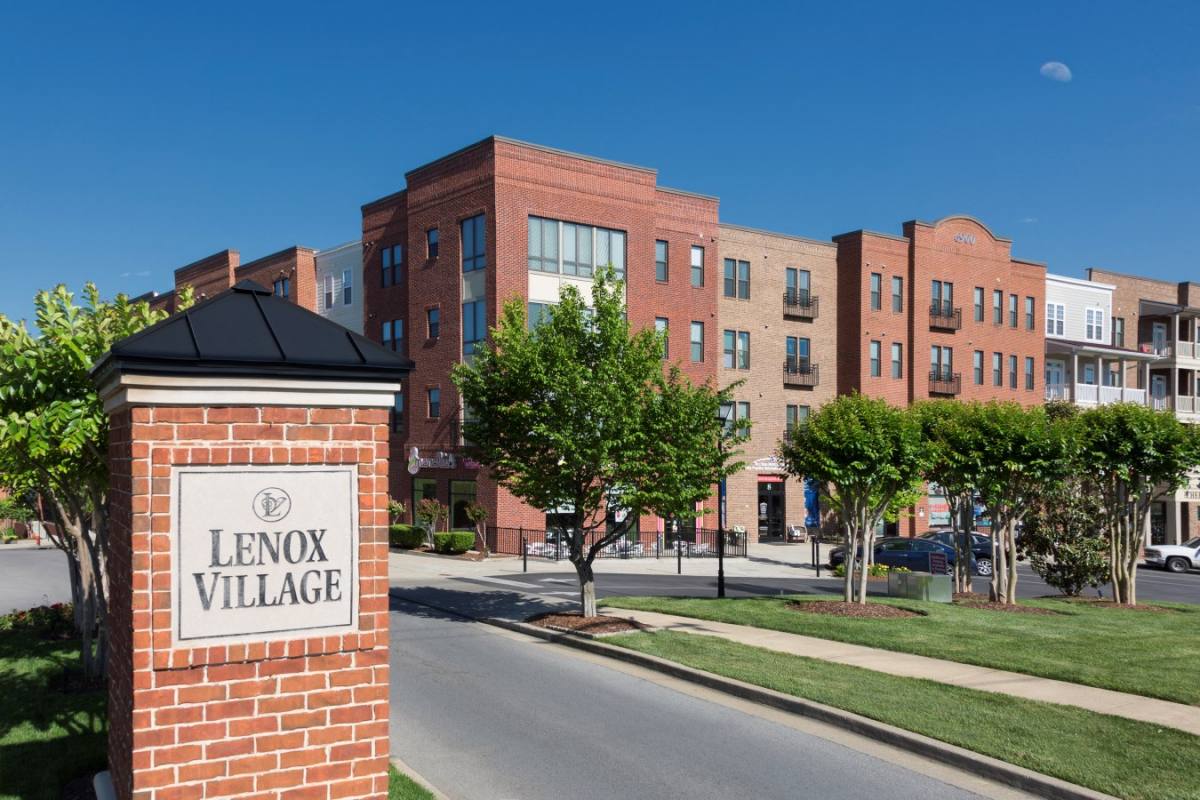 Lenox Village Town Center Nashville, TN 37211 1,410 to 3,267