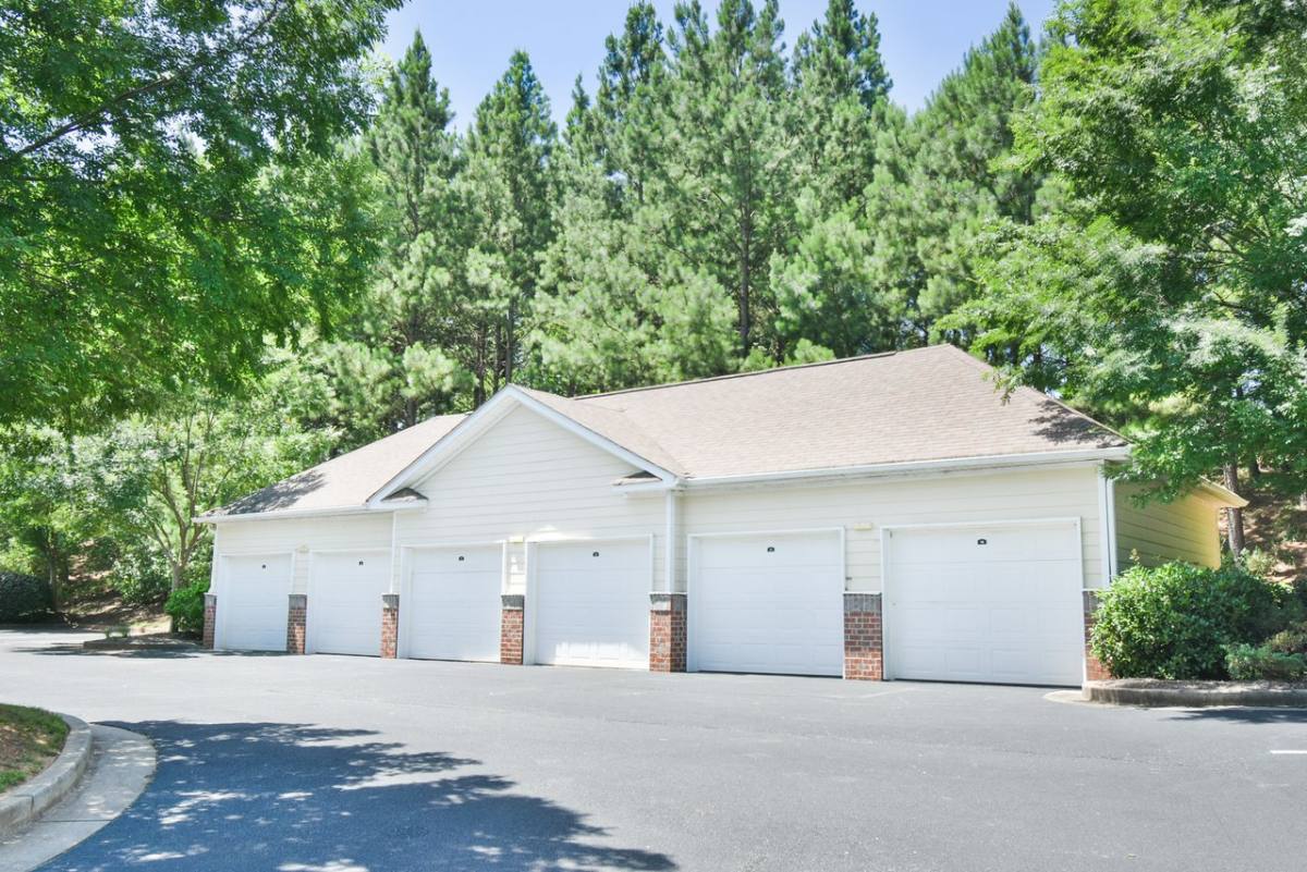 Villas at Newnan Crossing Newnan, GA 30265 1,549 to 1,969