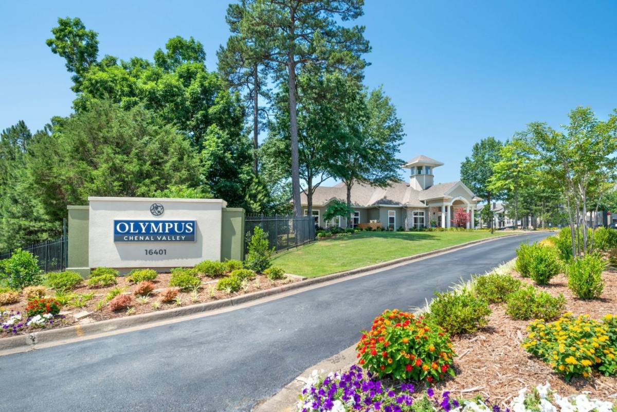 Pinnacle Park at Chenal Valley - Little Rock, AR 72223 - $892 to $1,607