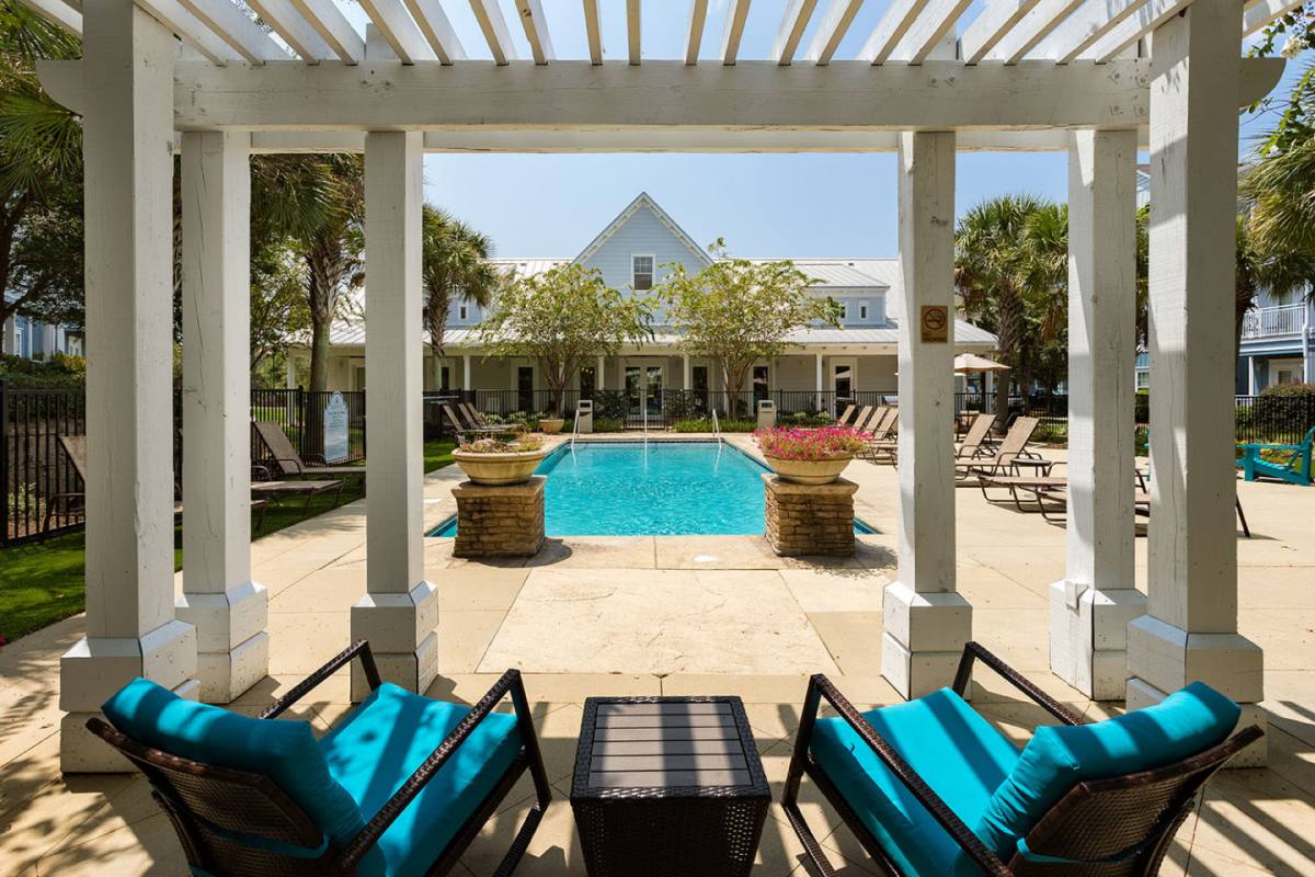 Spanish Fort Town Center Daphne, AL 36527 1,316 to 1,723