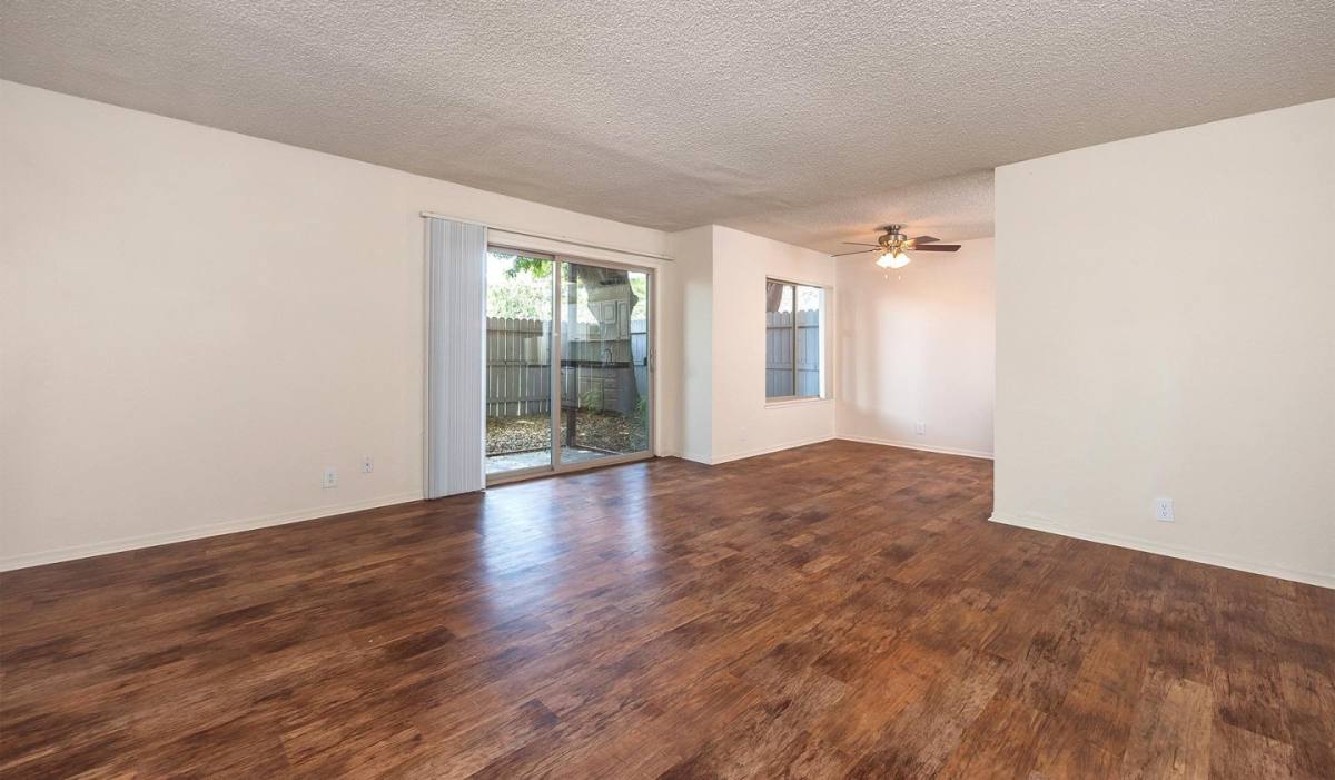 Laurel Crossing Apartment Homes 203 Laurie Meadows Dr, San Mateo, CA