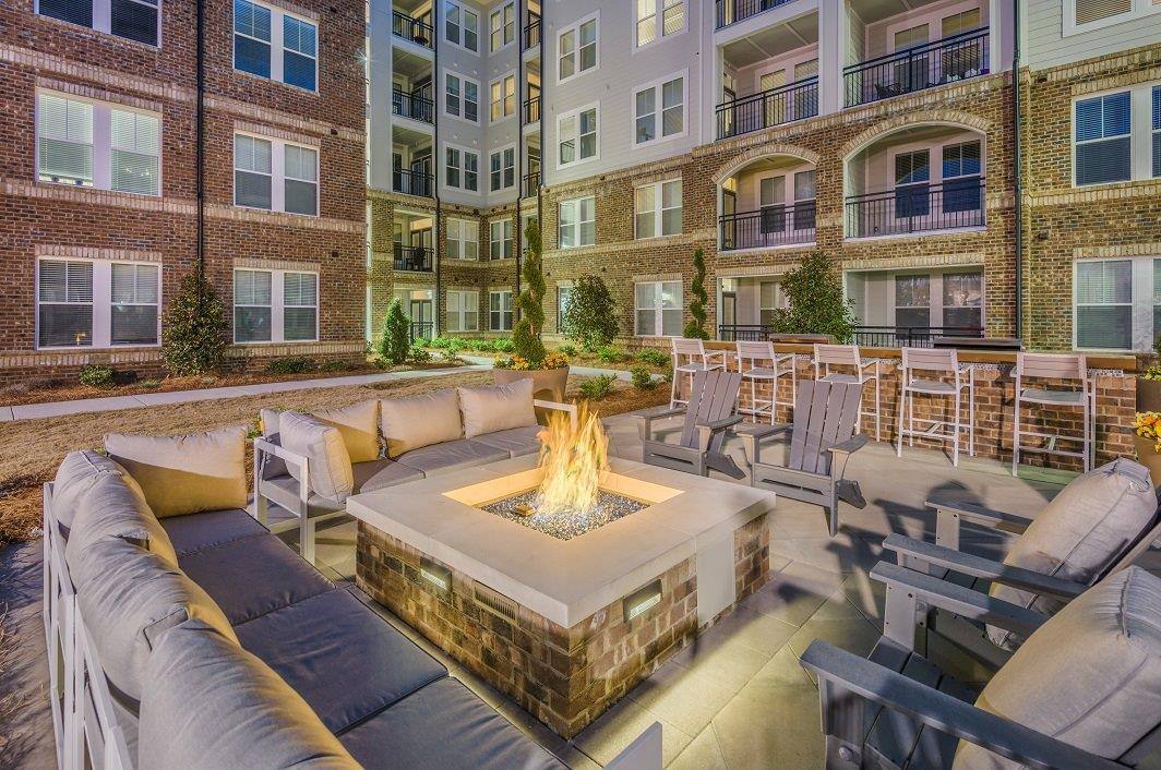 Livingston Apartment Flats 15560 Cosby Village Ave, Moseley, VA 23120