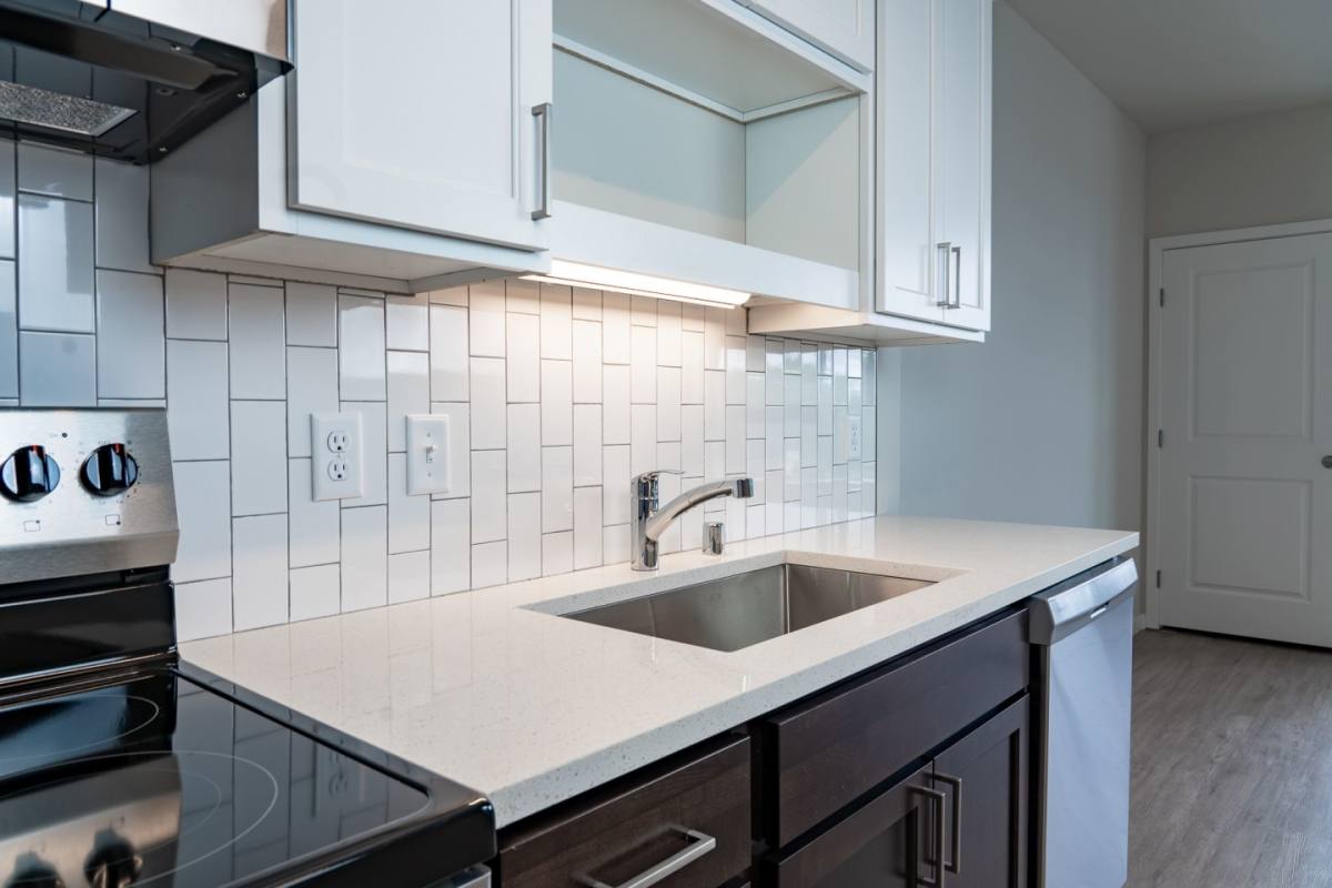 Pure Lowry 2000 Lyndale Ave S, Minneapolis, MN 55405 RentalSource