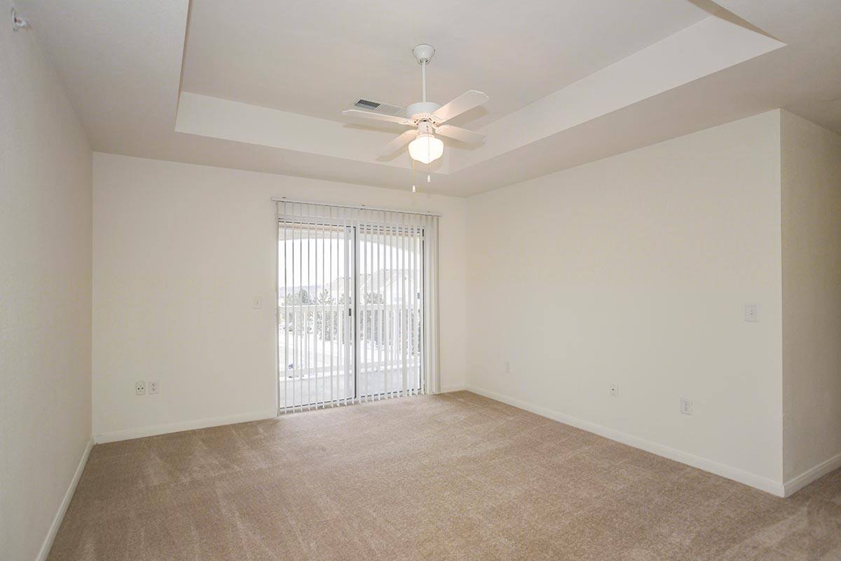 North Oak Crossing 9400 N Oak Trafficway, Kansas City, MO 64155