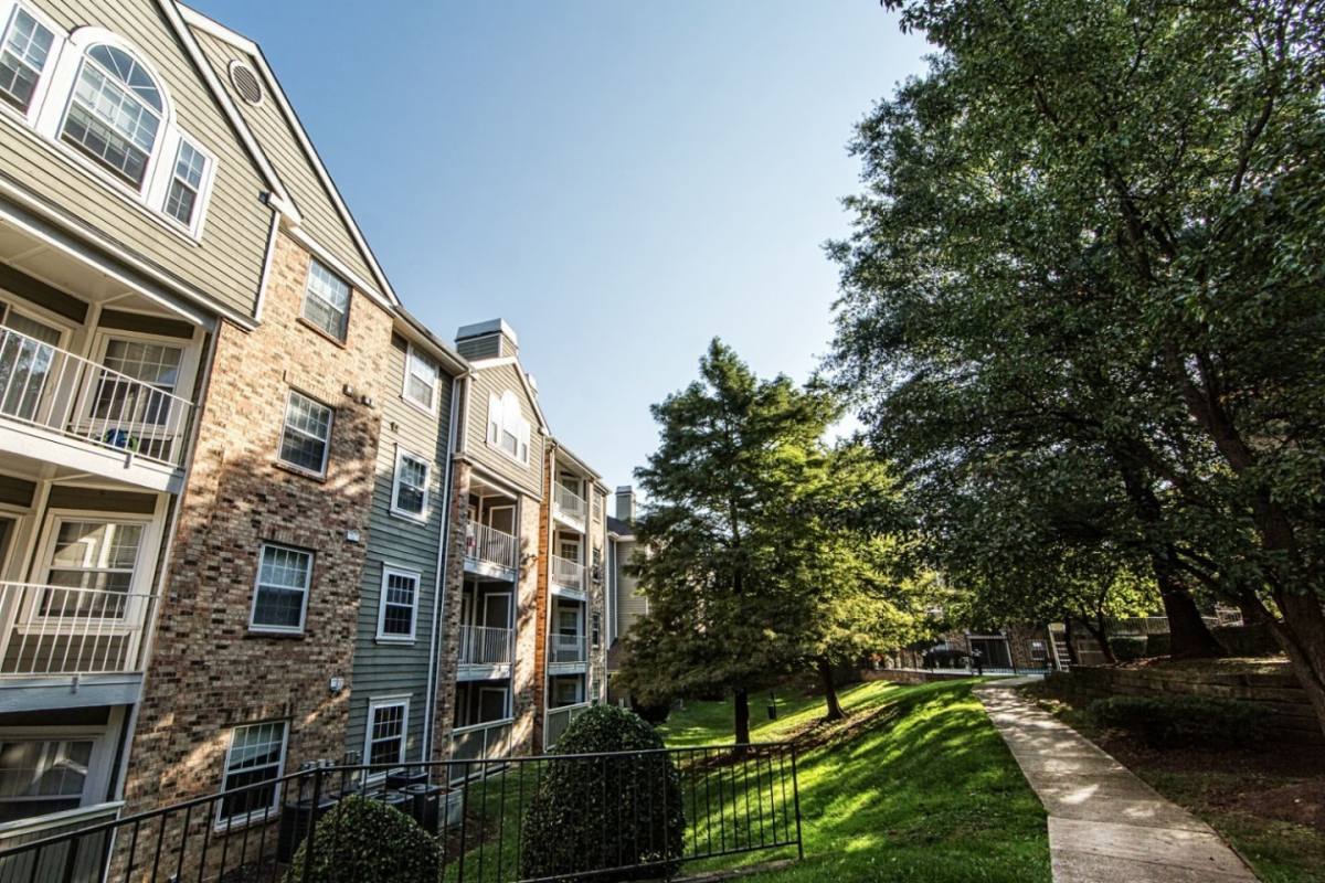 The Views at Laurel Lakes Laurel, MD 20707 1,663 to 2,210