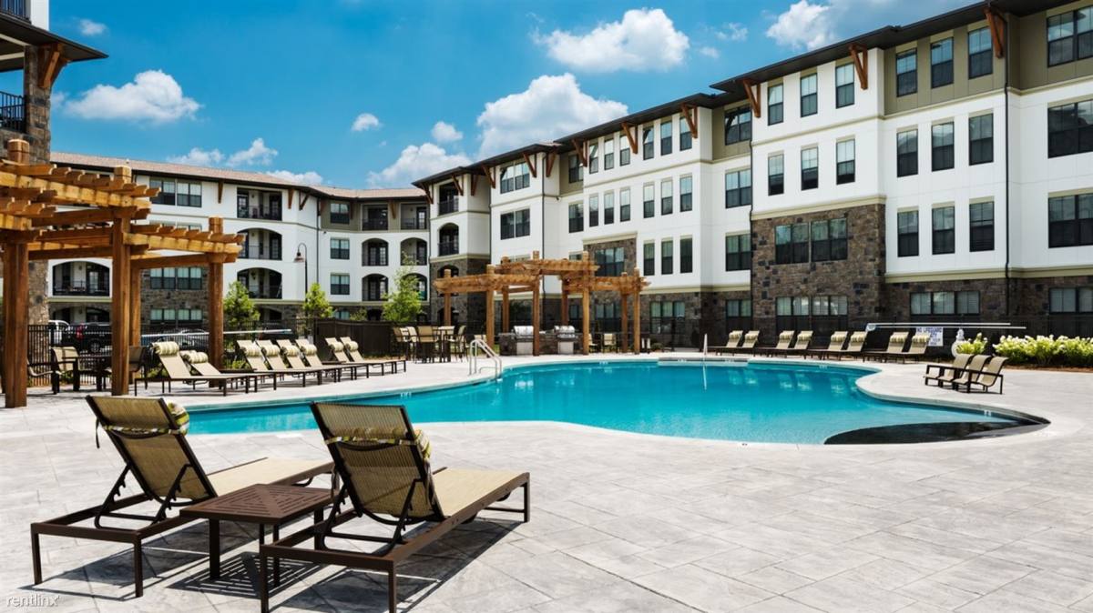 Landing Furnished Apartment 4700 Colonnade 3535 Colonnade Parkway