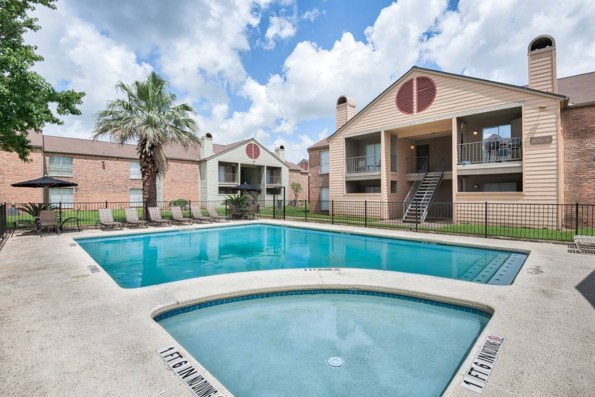 Nichols Square 2901 Hamman Rd, Bay City, TX 77414 RentalSource