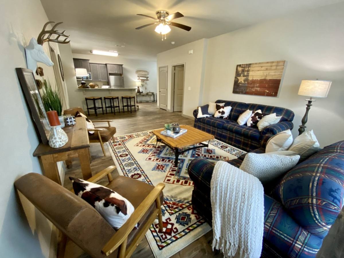 Lone Oak 1801 Fort Worth Highway, Weatherford, TX 76087