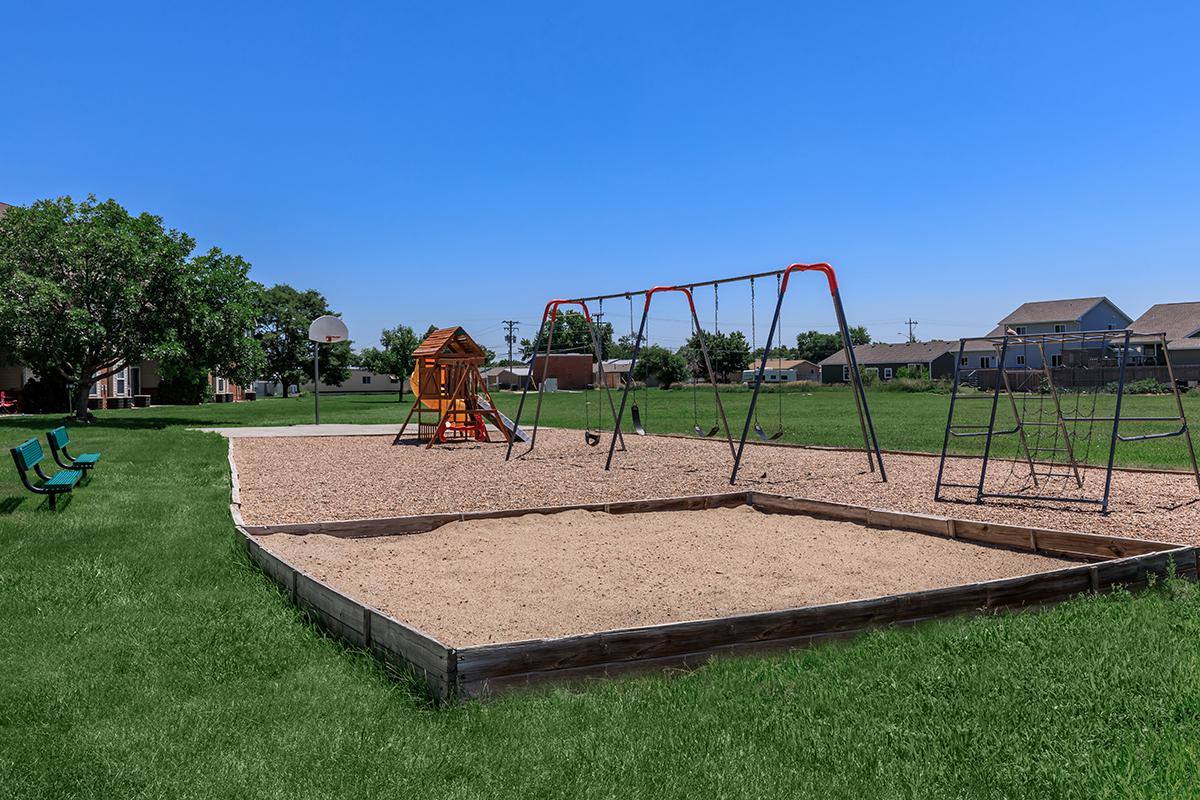 Pacific Place North Platte, NE 69101 640 to 785 RentalSource