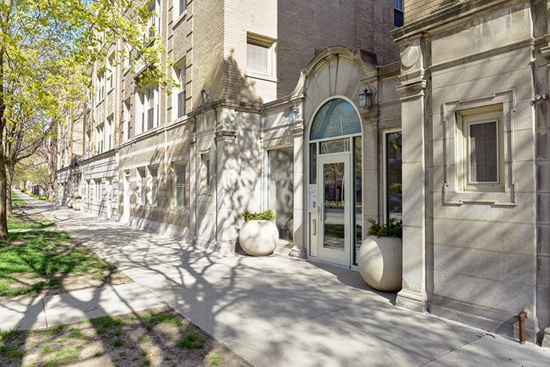 Ivy Trilogy 1324 E Hyde Park Blvd, Chicago, IL 60615 Apartment For