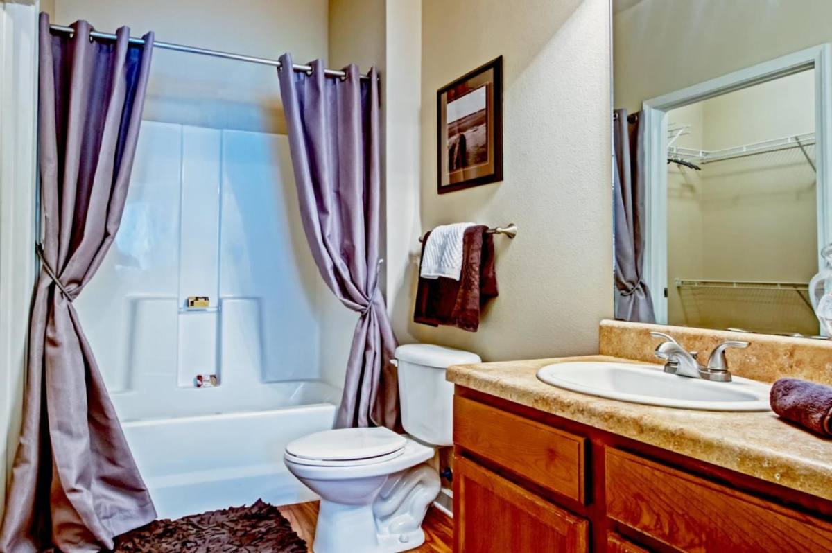 Bayou Reserve Thibodaux, LA 70301 815 to 1,075 RentalSource