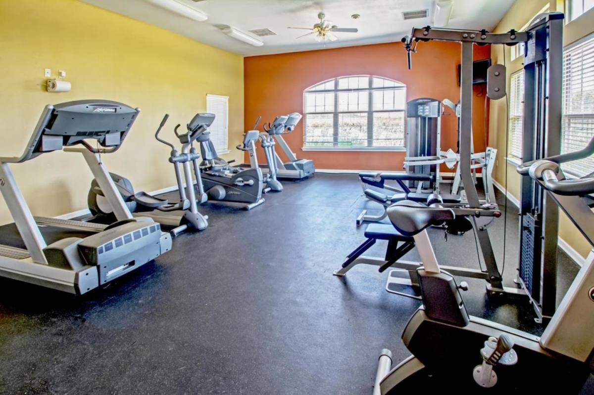 Bayou Reserve Thibodaux, LA 70301 815 to 1,075 RentalSource