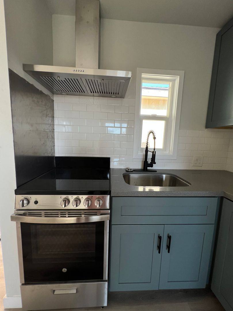 35 Madrone, South San Francisco, CA 94080 RentalSource