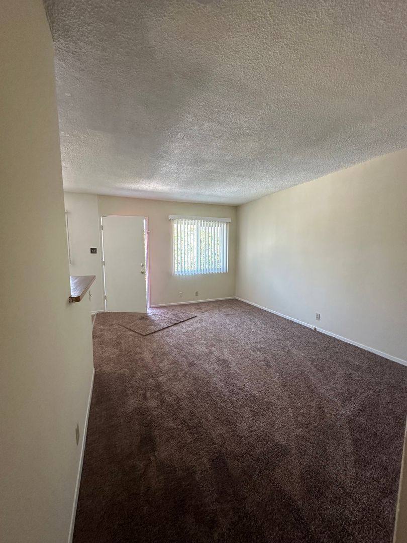 420422 San Gabriel Ave, Azusa, CA 91702 Apartment For Rent