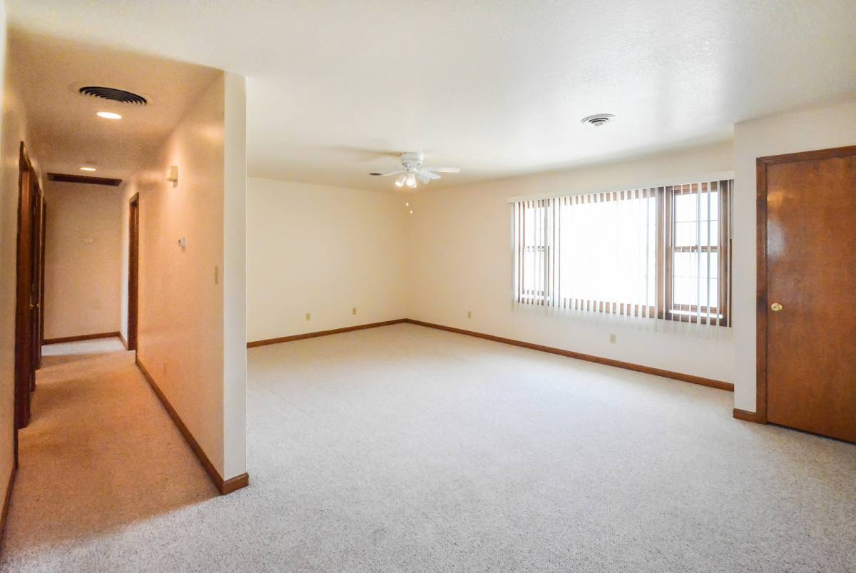 728 Double Jack St, Bourbonnais, IL 60914 Apartment For Rent