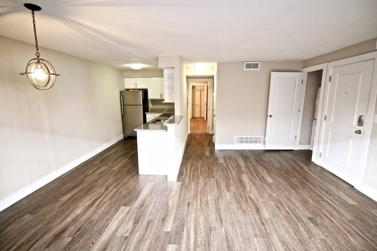 The Lakota on Grand 4922 Grand Ave, Kansas City, MO 64112