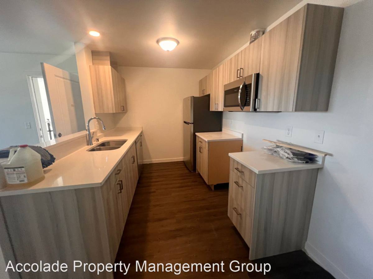 To Crystal Creek II Where Modern Living Meets Natural 1705