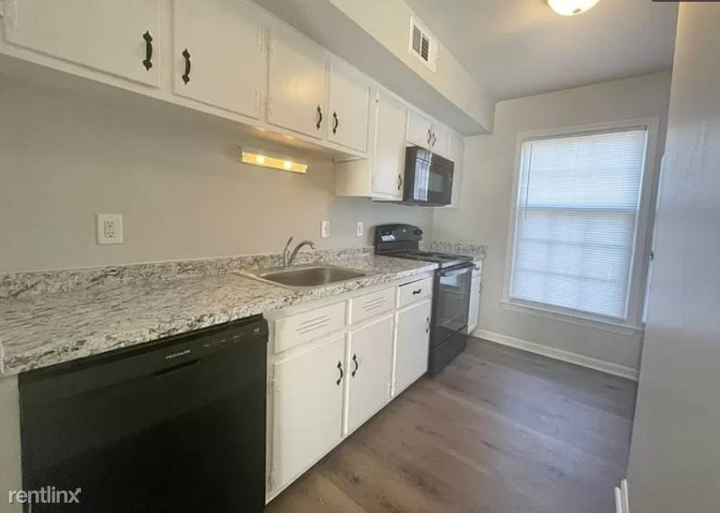 71 W County St A, Hampton, VA 23663 Townhouse For Rent RentalSource