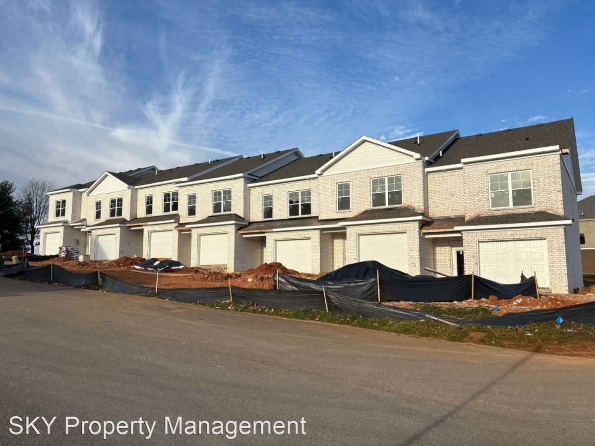 Traditions Townhomes 49 Washington Ave, Bowling Green, KY 42103