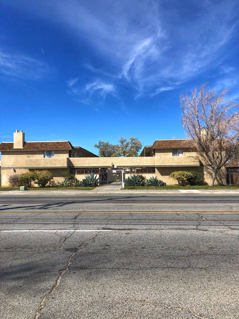 937 E Ave, Palmdale, CA 93550 Apartment For Rent RentalSource