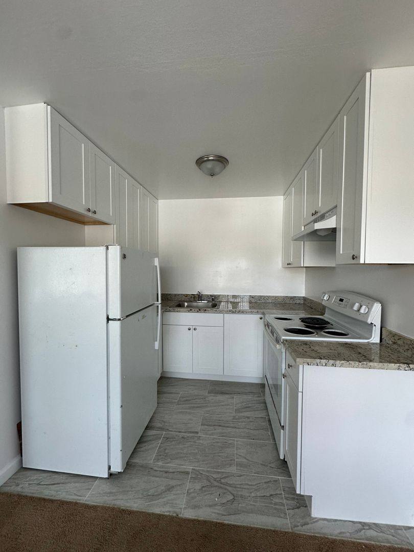 586 Clarinada, Daly City, CA 94015 Apartment For Rent