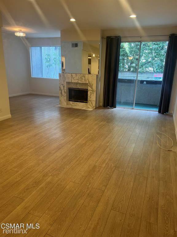 10465 Eastborne Ave 106, Los Angeles, CA 90024 Condo For Rent