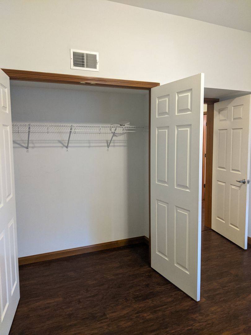 112 College Ave, Greensburg, PA 15601 1,350 to 1,900