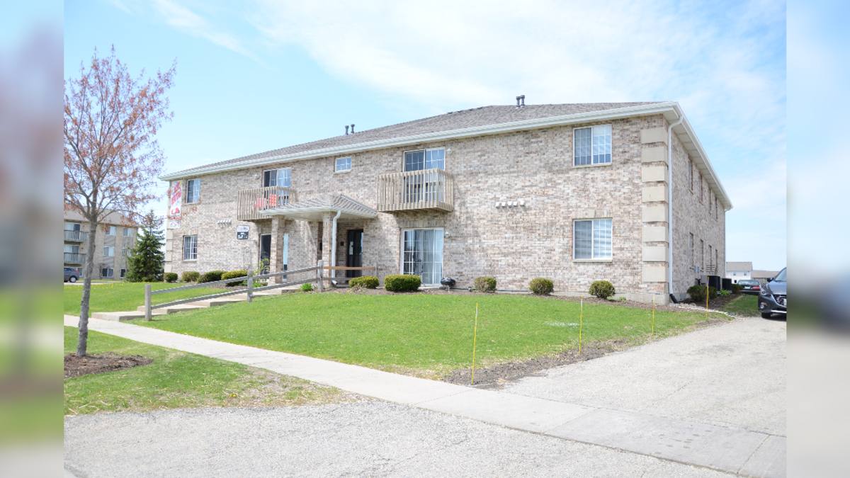 1107 Regent Dr, Dekalb, IL 60115 Apartment For Rent RentalSource