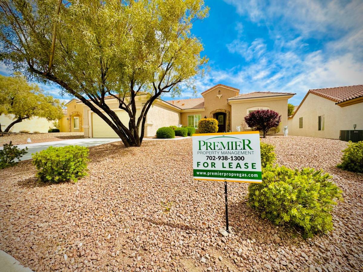 2200 Twin Falls Dr, Henderson, NV 89044 House For Rent RentalSource