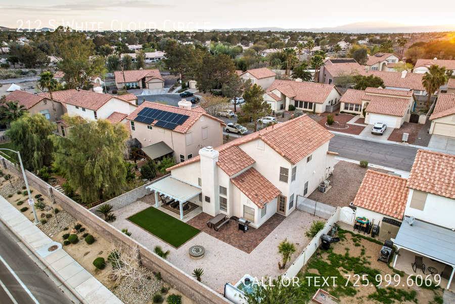 212 S White Cloud Circle, Henderson, NV 89074 House For Rent