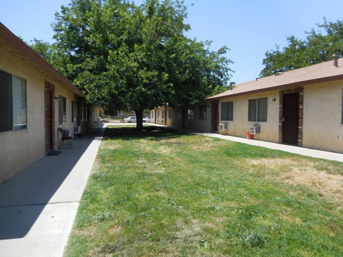 18400 Montezuma St, Adelanto, CA 92301 RentalSource