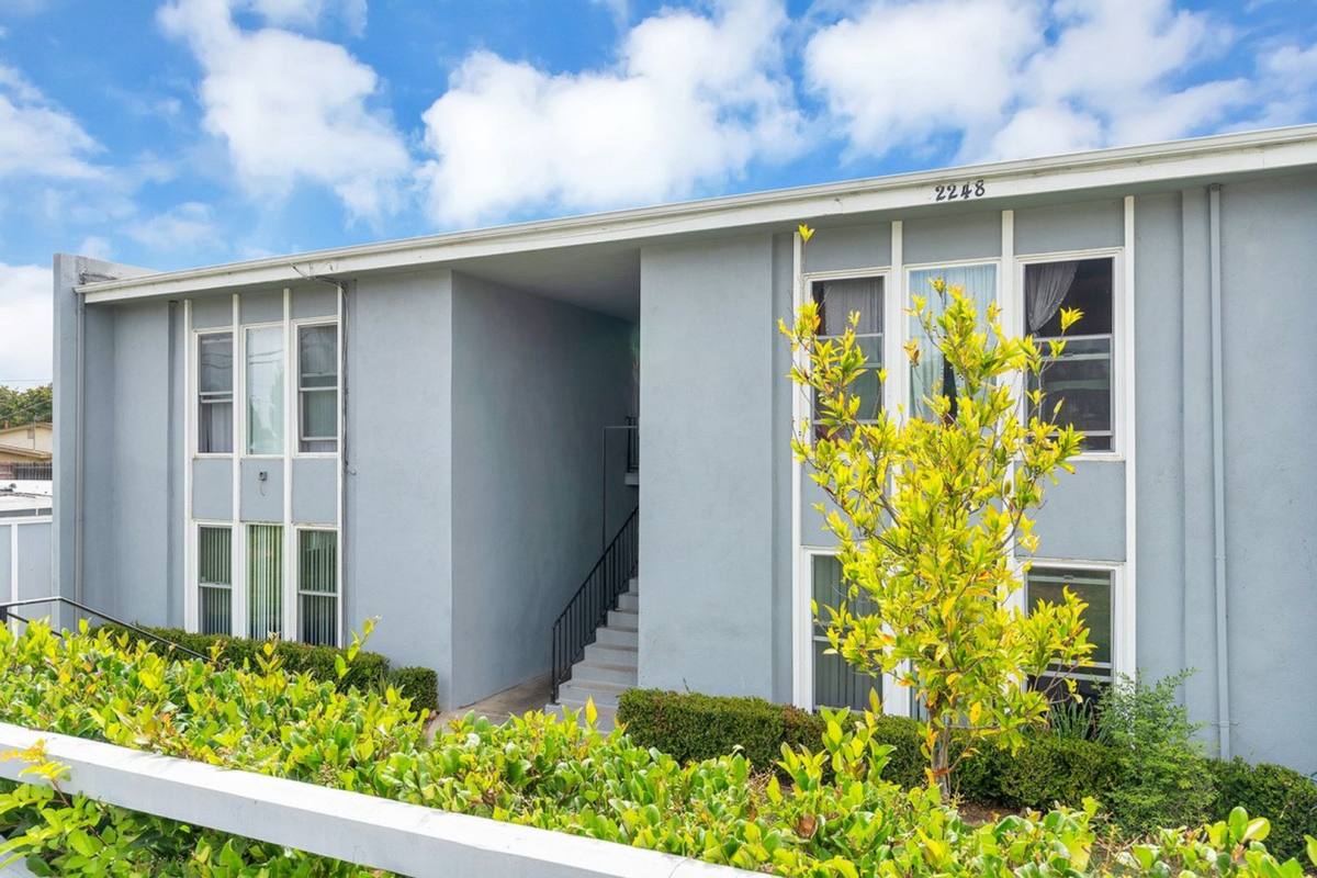 22442250 Canyon Dr, Costa Mesa, CA 92627 RentalSource