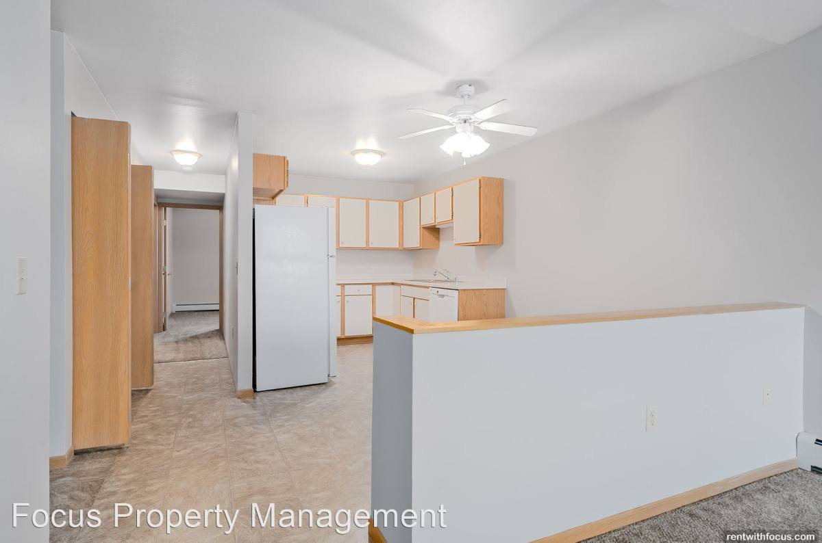 906 S Lincoln Ave, Beaver Dam, WI 53916 Apartment For Rent 1,299