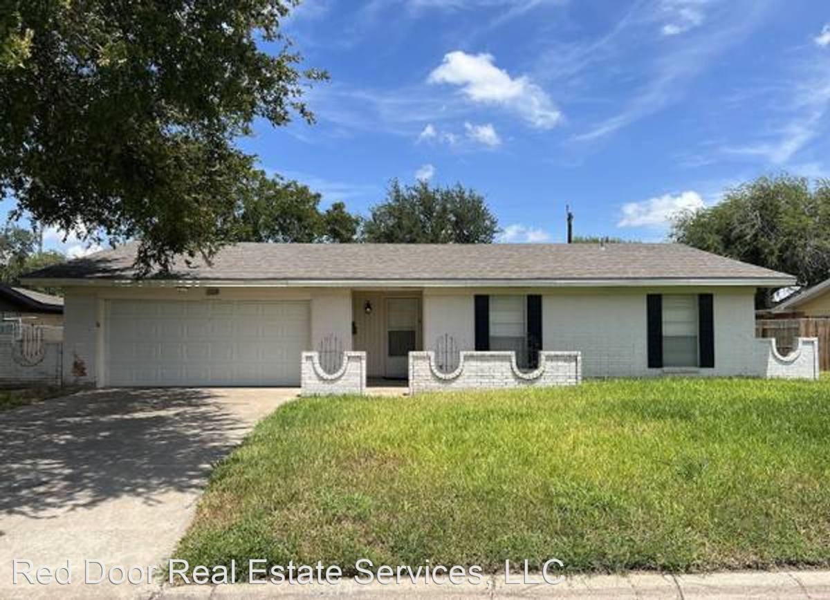 204 W Gardenia Ave, McAllen, TX 78501 - $1,700 | RentalSource