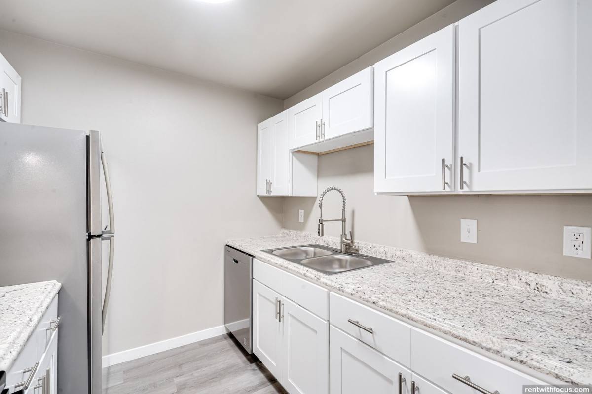 2405 Chalet Gardens Rd, Madison, WI 53711 RentalSource