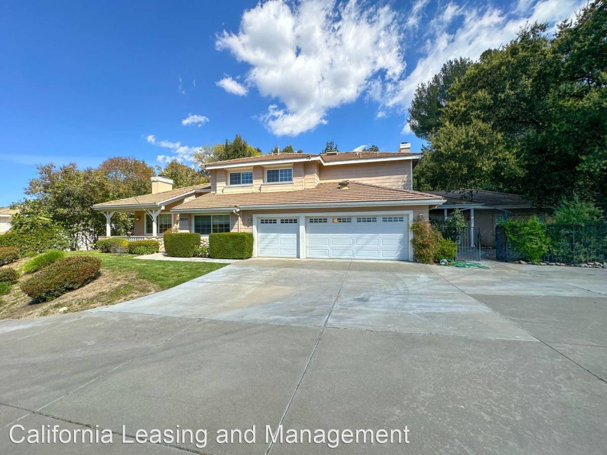 24577 Lola Lane, Newhall, CA 91321 6,599 RentalSource