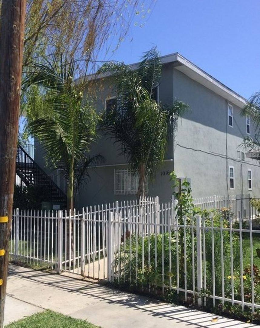 1018 W 103rd St, Los Angeles, CA 90044 - $1,595 | RentalSource