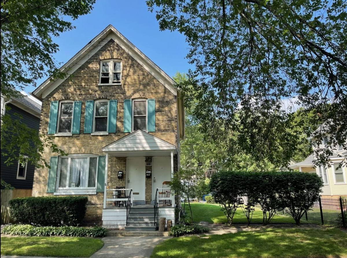 2018 Pratt Court, Evanston, IL 60201 Apartment For Rent RentalSource