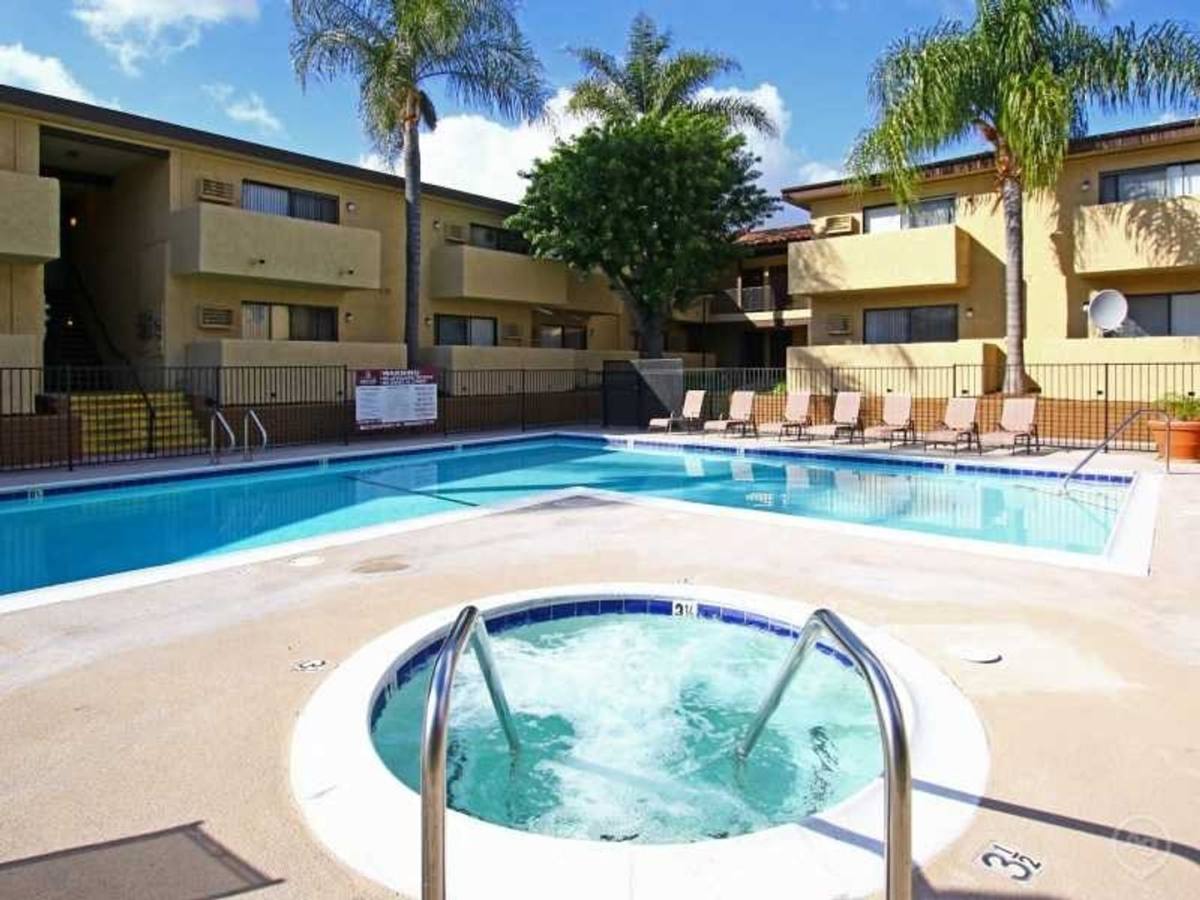 1219 N State College Blvd, Anaheim, CA 92806 Apartment For Rent