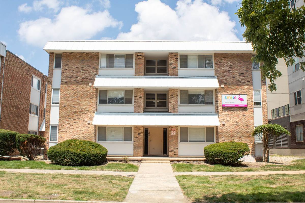 108 E Healey St, Champaign, IL 61820 Apartment For Rent