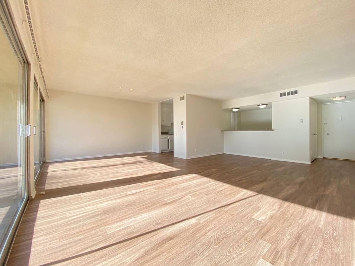 14400 Addison St, Sherman Oaks, CA 91423 Apartment For Rent