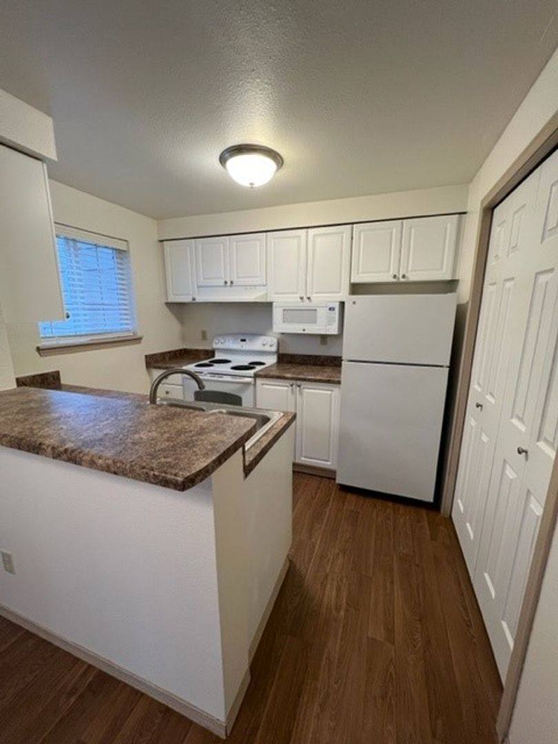 2820 Tuscany Lane SW, Olympia, WA 98512 Apartment For Rent 1,605