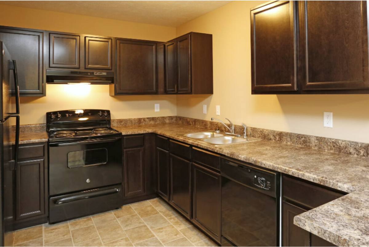 1905 N Cunningham Ave, Urbana, IL 61802 Apartment For Rent 895