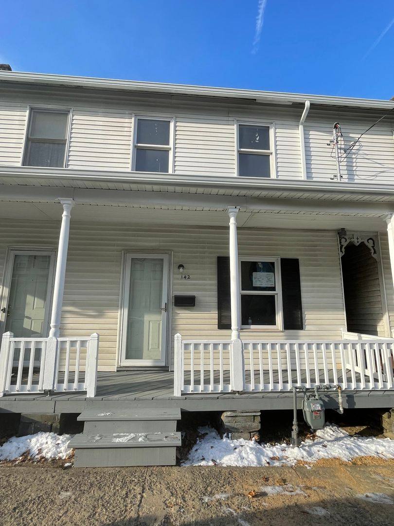 142 4th St, Slatington, PA 18080 House For Rent RentalSource