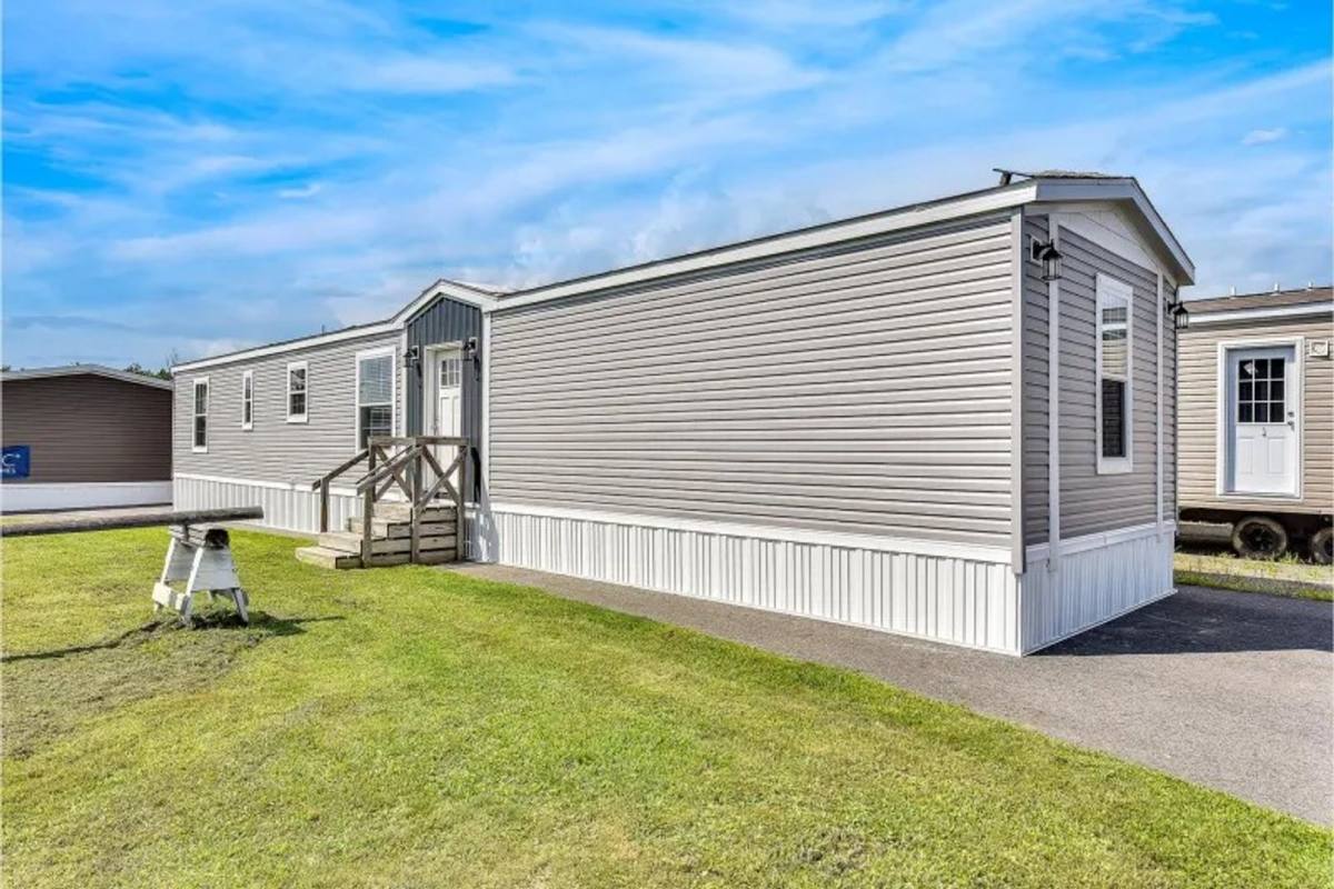 8953 Turin Rd, Rome, NY 13440 1,200 RentalSource